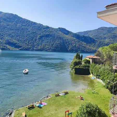 Casa La Rosa - Waterfront Apartament