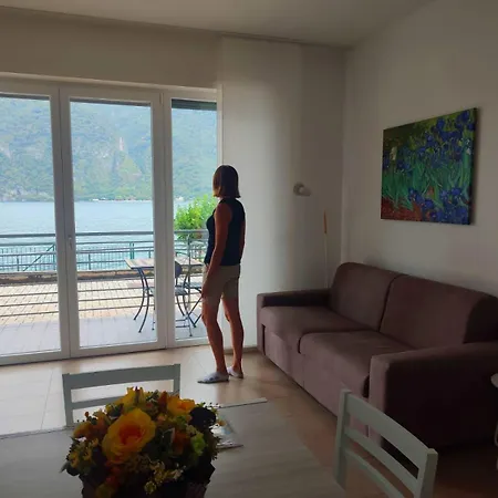 Casa La Rosa - Waterfront Apartment *